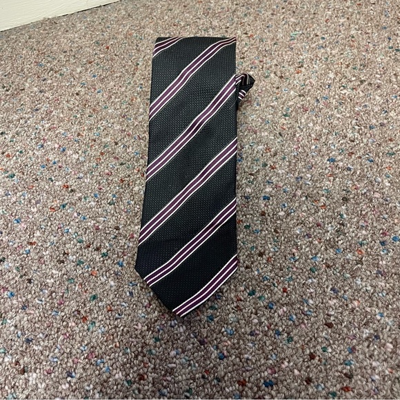 Boss Hugo Boss Men’s Neck Tie 100% Silk Made In Italy Black Purple Striped Slim - Picture 2 of 5